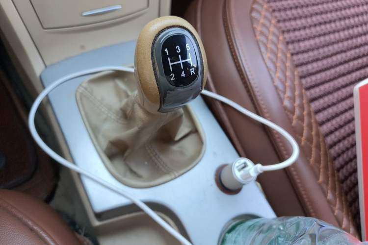 Used Roewe 350 2013 350S 1.5L Manual Xunchi Edition Gear Lever
