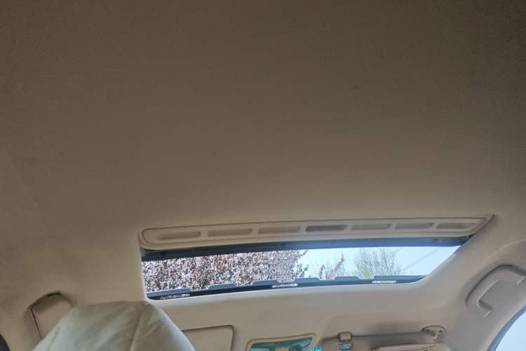 Used Roewe 350 2013 350C 1.5L Automatic Xunyue Edition Headliner