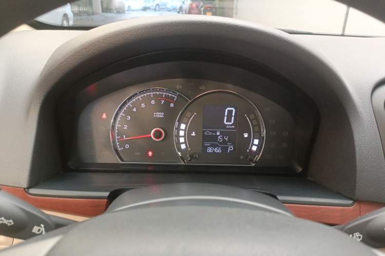 Used Roewe 350 2013 350C 1.5L Automatic Xunyue Edition Interior 1