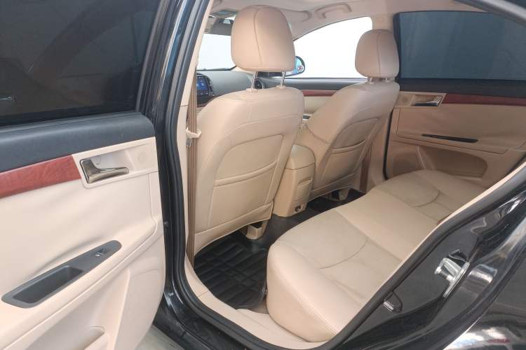 Used Roewe 350 2013 350C 1.5L Automatic Xunyue Edition Interior 3