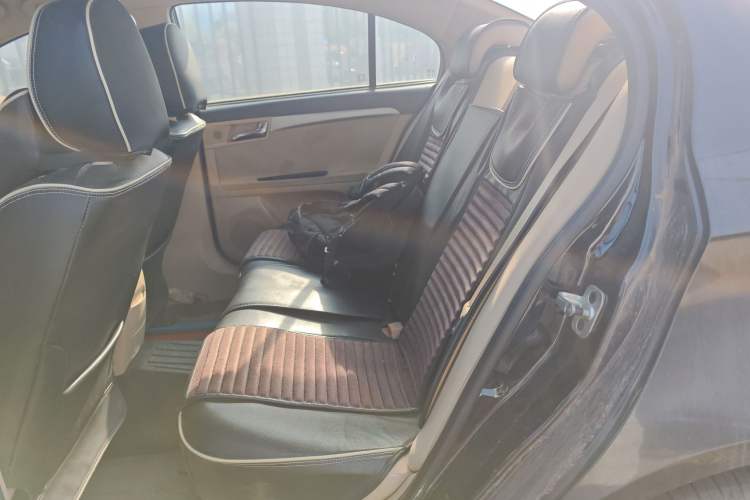 Used Roewe 350 2013 350S 1.5L Manual Xunchi Edition Left Rear Seat