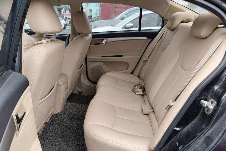 Used Roewe 350 2013 350S 1.5L Manual Xunchi Edition Left Rear Seat