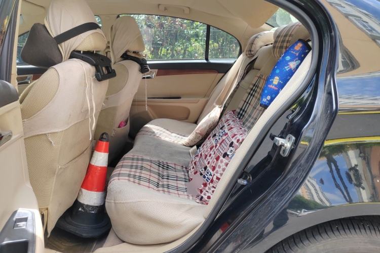 Used Roewe 350 2013 350C 1.5L Automatic Xunyue Edition Left Rear Seat