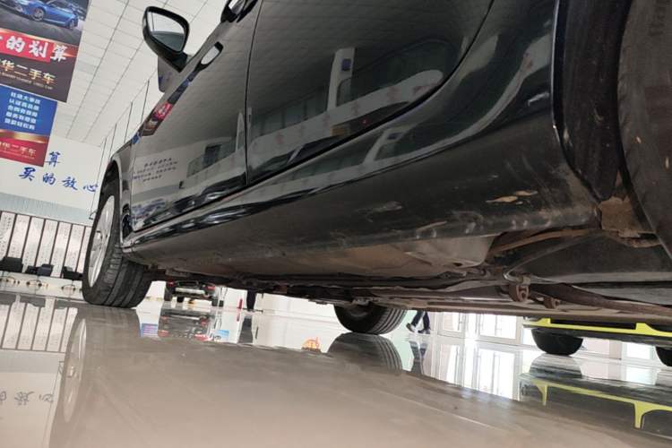 Used Roewe 350 2013 350S 1.5L Automatic Xunda Edition Left Side Sill