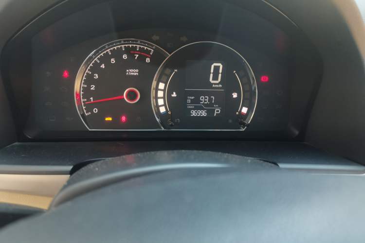 Used Roewe 350 2013 350S 1.5L Automatic Xunda Edition Odometer Close Up