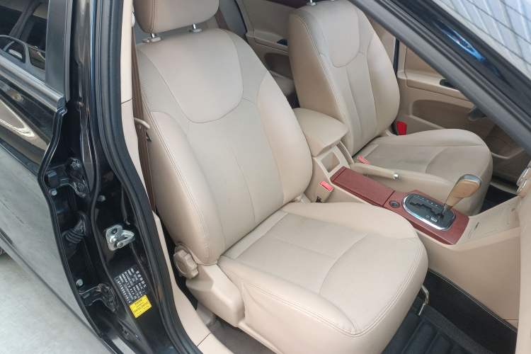 Used Roewe 350 2013 350C 1.5L Automatic Xunyue Edition Right Front Seat