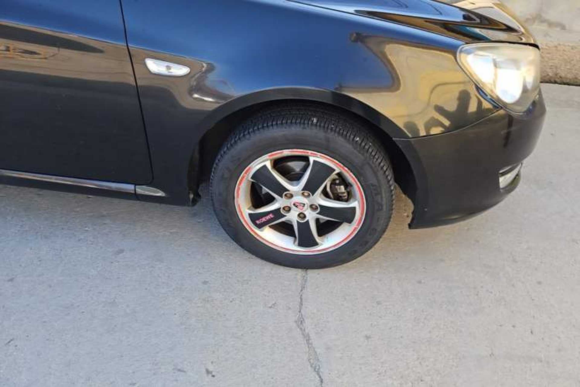 Used Roewe 350 2013 350S 1.5L Manual Xunchi Edition Right Front Wheel Hub