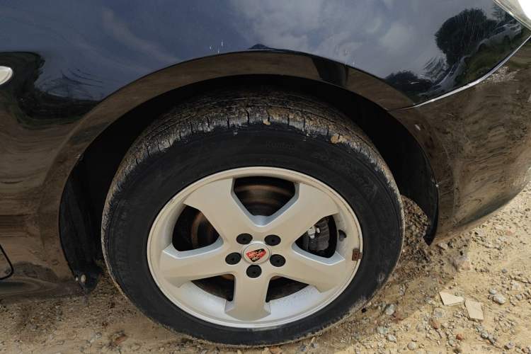 Used Roewe 350 2013 350C 1.5L Manual Swift Edition Right Front Wheel Hub