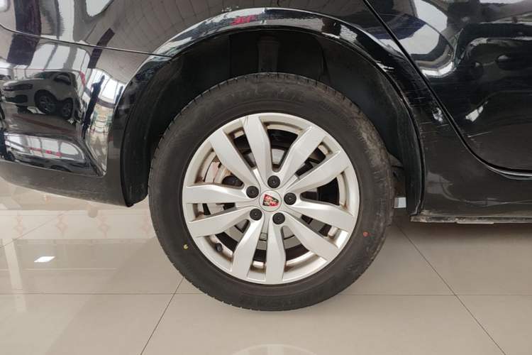Used Roewe 350 2013 350S 1.5L Automatic Xunda Edition Right Rear Wheel Hub