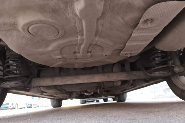 Used Roewe 350 2013 350S 1.5L Manual Xunchi Edition Chassis Rear