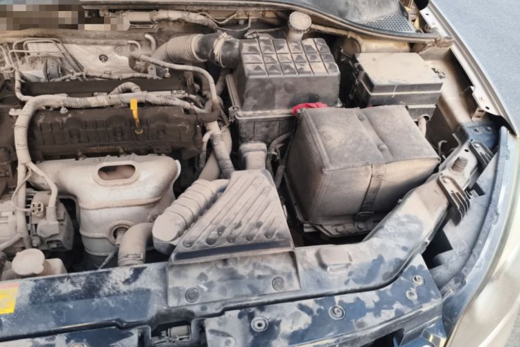 Used Roewe 350 2013 350S 1.5L Manual Xunchi Edition Engine Bay Left