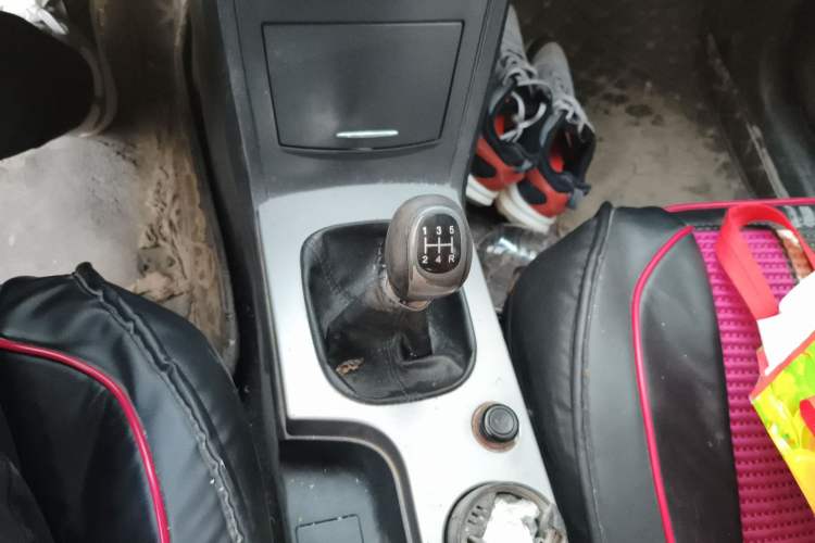 Used Roewe 350 2013 350S 1.5L Manual Xunchi Edition Gear Lever