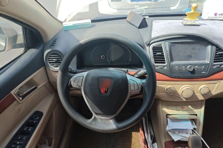 Used Roewe 350 2013 350C 1.5L Manual Swift Edition Steering Wheel