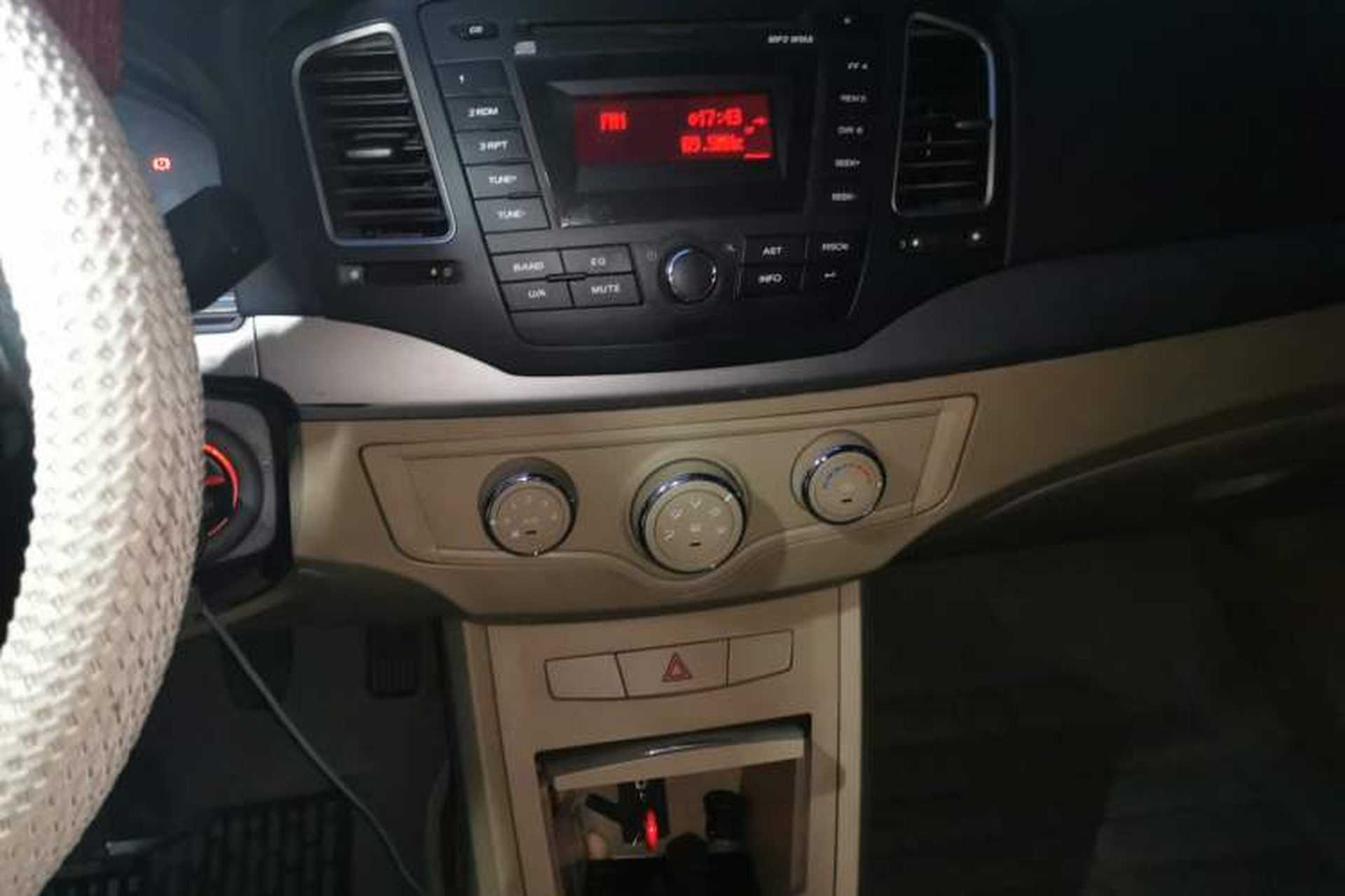Used Roewe 350 2013 350S 1.5L Manual Xunchi Edition Audio And AC Panel