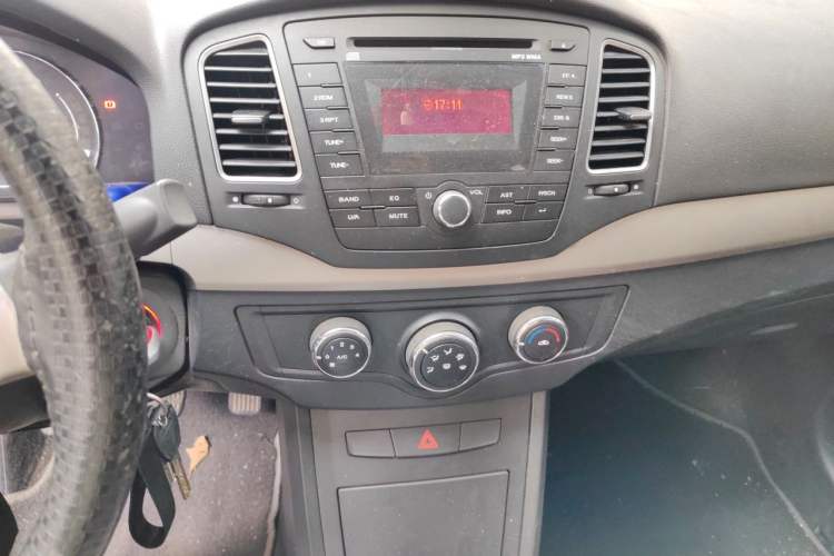 Used Roewe 350 2013 350S 1.5L Manual Xunchi Edition Audio And AC Panel