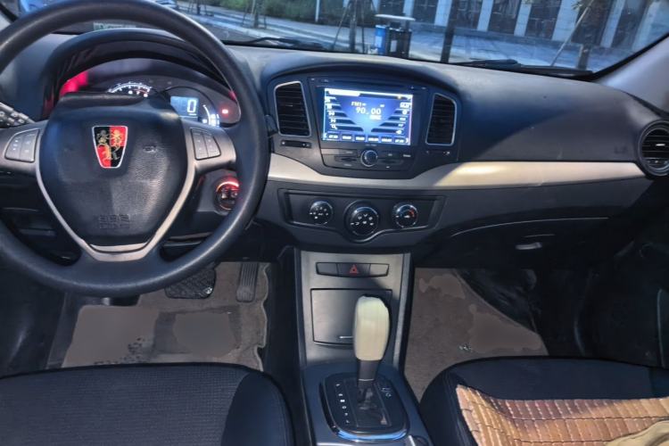 Used Roewe 350 2013 350C 1.5L Automatic Xunyue Edition Center Console