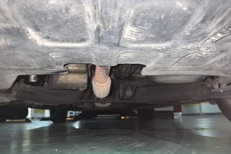 Used Roewe 350 2013 350C 1.5L Automatic Xunyue Edition Chassis Front