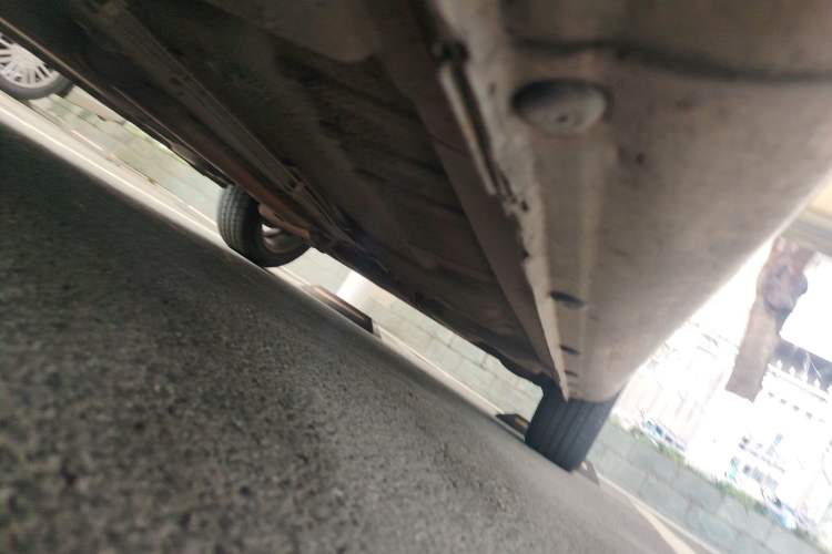 Used Roewe 350 2013 350S 1.5L Manual Xunchi Edition Chassis Front Left