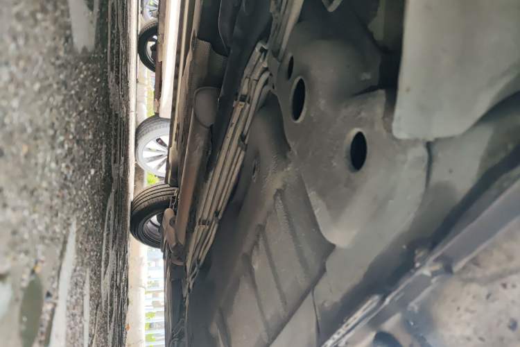 Used Roewe 350 2013 350S 1.5L Manual Xunchi Edition Chassis Front Left