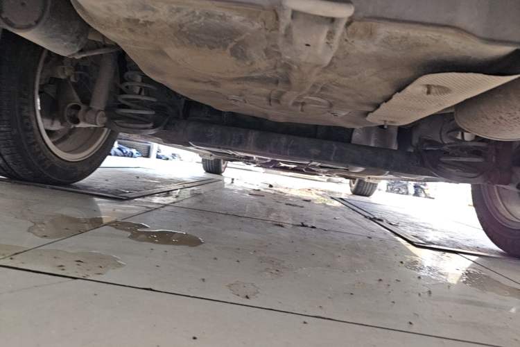 Used Roewe 350 2013 350S 1.5L Automatic Xunda Edition Chassis Rear