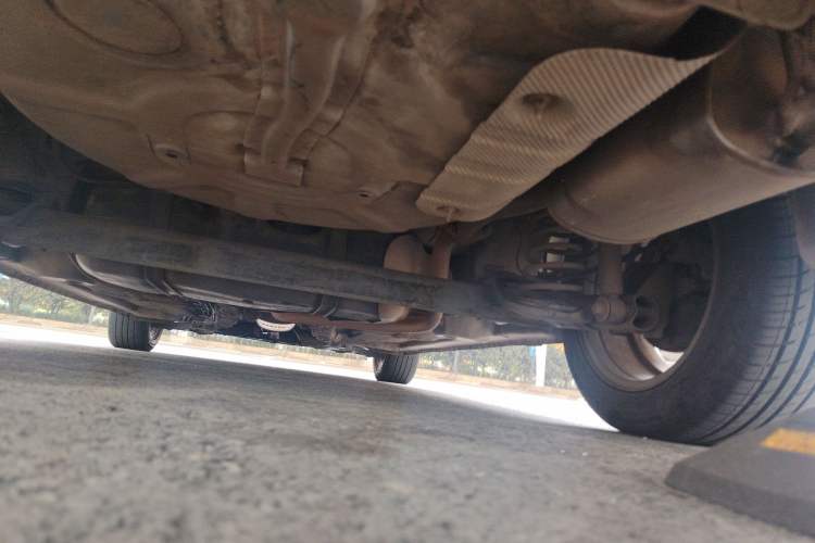 Used Roewe 350 2013 350S 1.5L Manual Xunchi Edition Chassis Rear