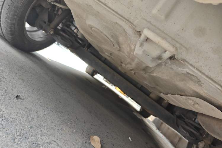 Used Roewe 350 2013 350S 1.5L Manual Xunchi Edition Chassis Rear