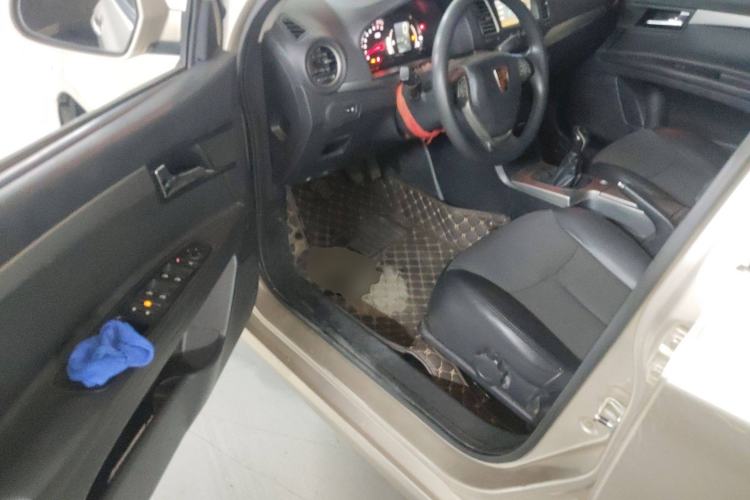 Used Roewe 350 2013 350C 1.5L Manual Swift Edition Driver Seat