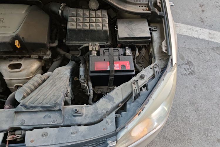 Used Roewe 350 2013 350C 1.5L Automatic Xunyue Edition Engine Bay Left