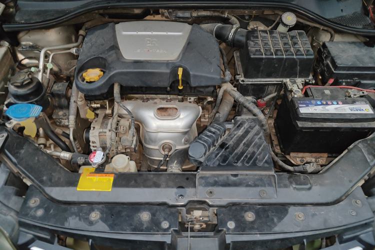 Used Roewe 350 2013 350S 1.5L Manual Xunchi Edition Engine Bay
