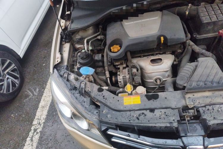 Used Roewe 350 2013 350S 1.5L Automatic Xunda Edition Engine Bay Right