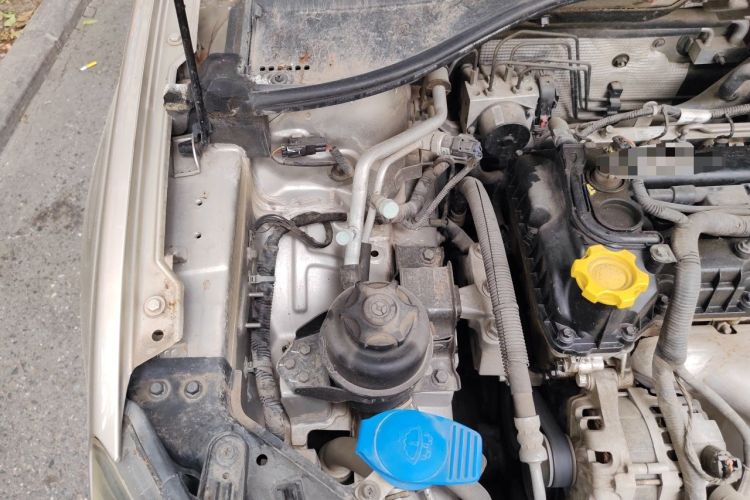 Used Roewe 350 2013 350S 1.5L Manual Xunchi Edition Engine Bay Right