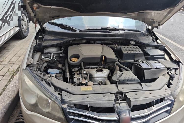 Used Roewe 350 2013 350S 1.5L Manual Xunchi Edition Engine Bay Right
