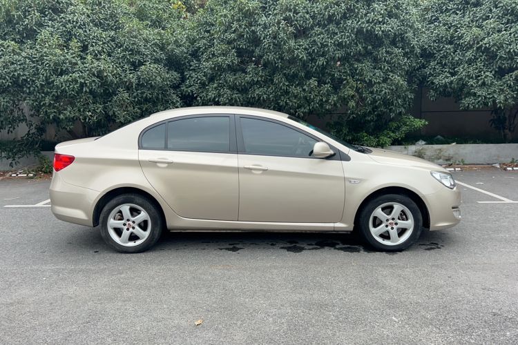 Used Roewe 350 2013 350S 1.5L Manual Xunchi Edition Exterior 2