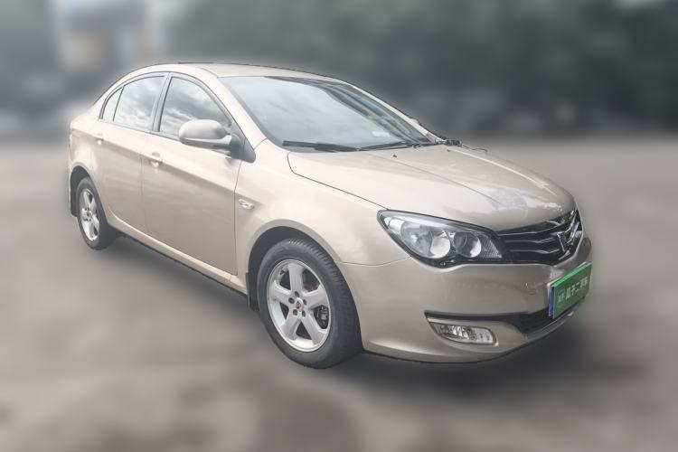 Used Roewe 350 2013 350S 1.5L Manual Xunchi Edition Front Right 45 Deg