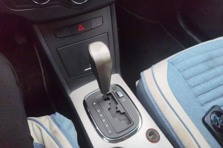 Used Roewe 350 2013 350S 1.5L Automatic Xunda Edition Gear Lever