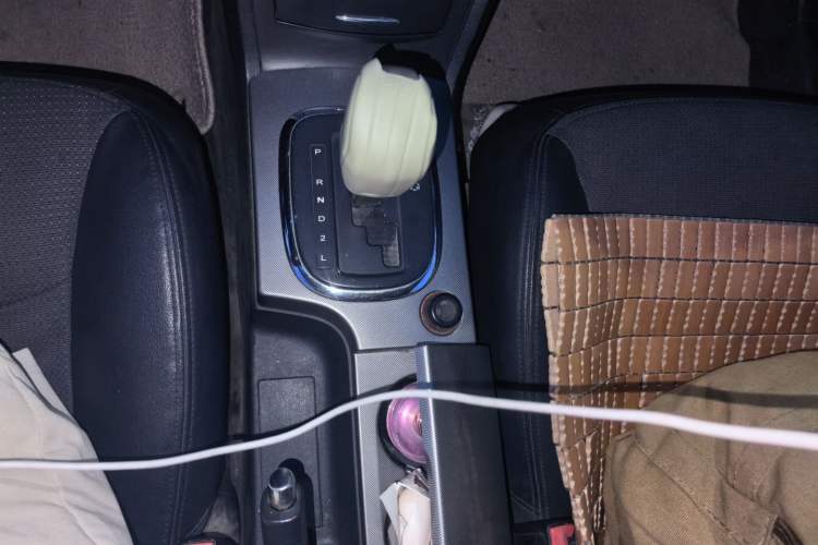 Used Roewe 350 2013 350C 1.5L Automatic Xunyue Edition Gear Lever