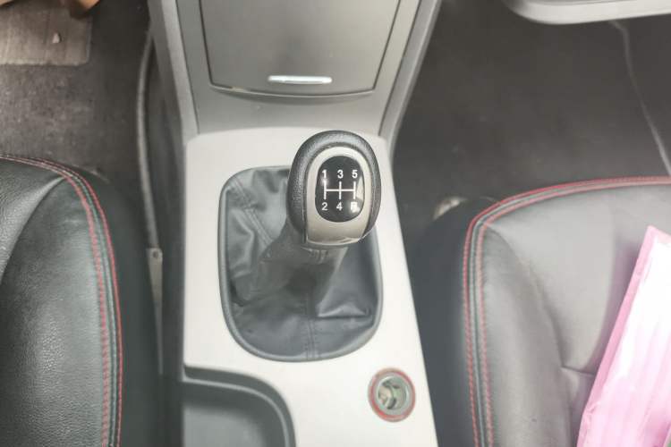 Used Roewe 350 2013 350S 1.5L Manual Xunchi Edition Gear Lever