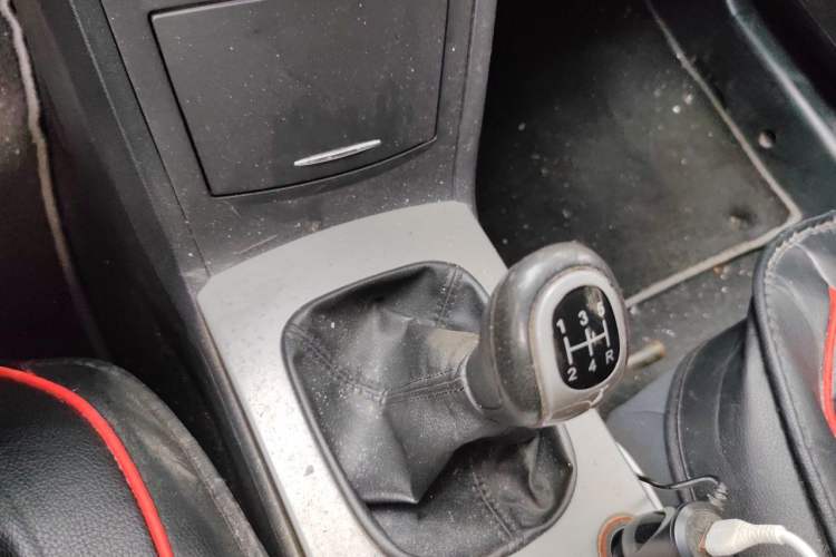 Used Roewe 350 2013 350S 1.5L Manual Xunchi Edition Gear Lever
