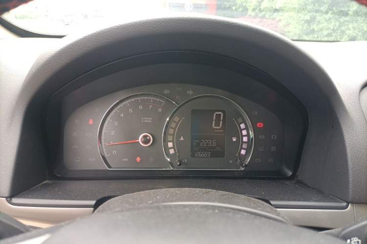 Used Roewe 350 2013 350S 1.5L Manual Xunchi Edition Instrument Cluster