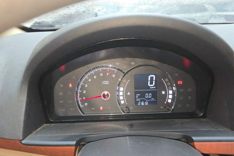 Used Roewe 350 2013 350C 1.5L Manual Swift Edition Instrument Cluster