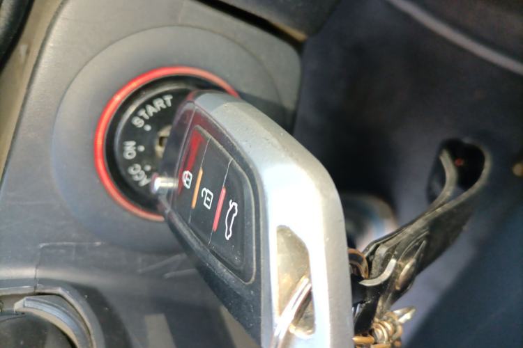 Used Roewe 350 2013 350S 1.5L Manual Xunchi Edition Interior 1