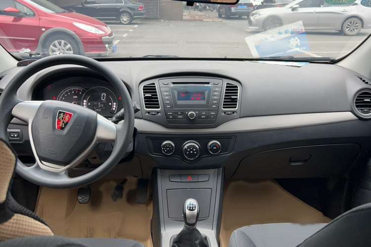 Used Roewe 350 2013 350S 1.5L Manual Xunchi Edition Interior 3