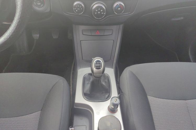 Used Roewe 350 2013 350S 1.5L Manual Xunchi Edition Interior 7