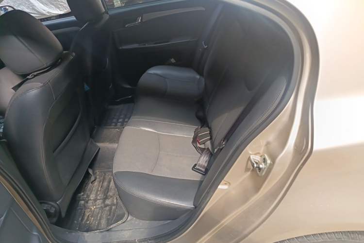 Used Roewe 350 2013 350C 1.5L Automatic Xunyue Edition Left Rear Seat