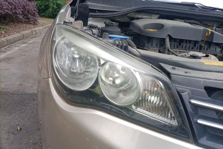 Used Roewe 350 2013 350S 1.5L Manual Xunchi Edition Right Front Headlight