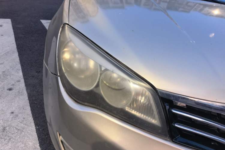 Used Roewe 350 2013 350C 1.5L Automatic Xunyue Edition Right Front Headlight