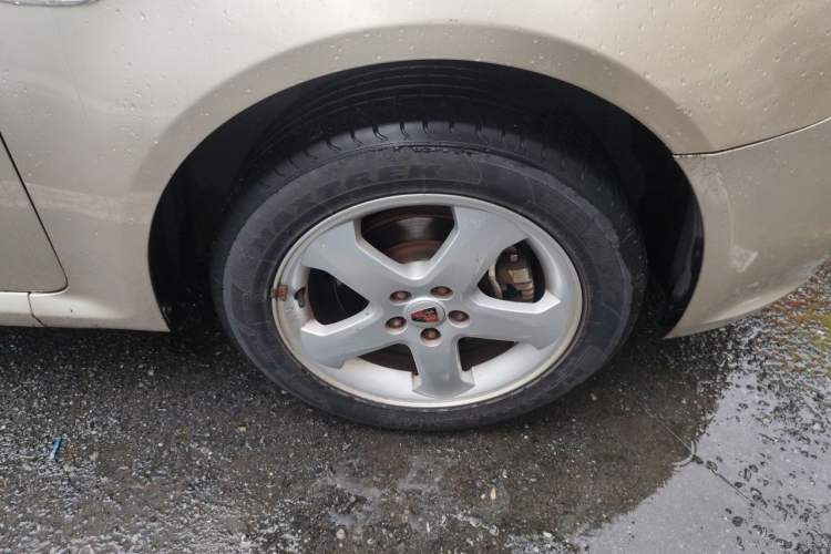 Used Roewe 350 2013 350S 1.5L Automatic Xunda Edition Right Front Wheel Hub