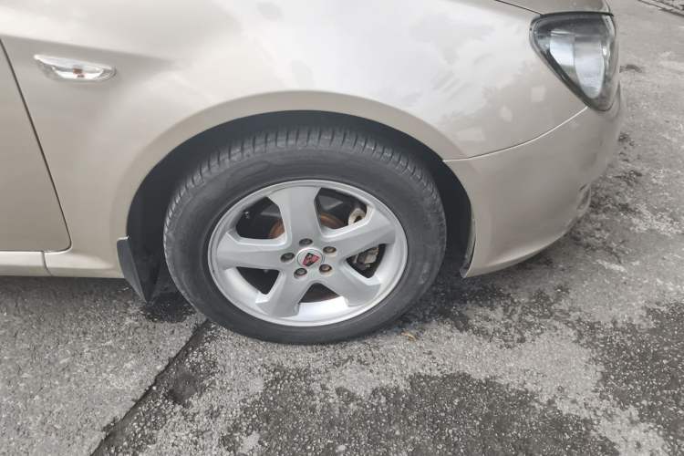 Used Roewe 350 2013 350S 1.5L Manual Xunchi Edition Right Front Wheel Hub