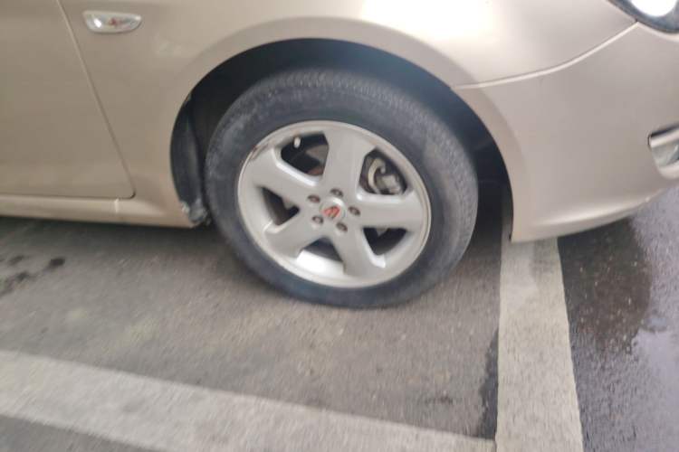 Used Roewe 350 2013 350S 1.5L Manual Xunchi Edition Right Front Wheel Hub