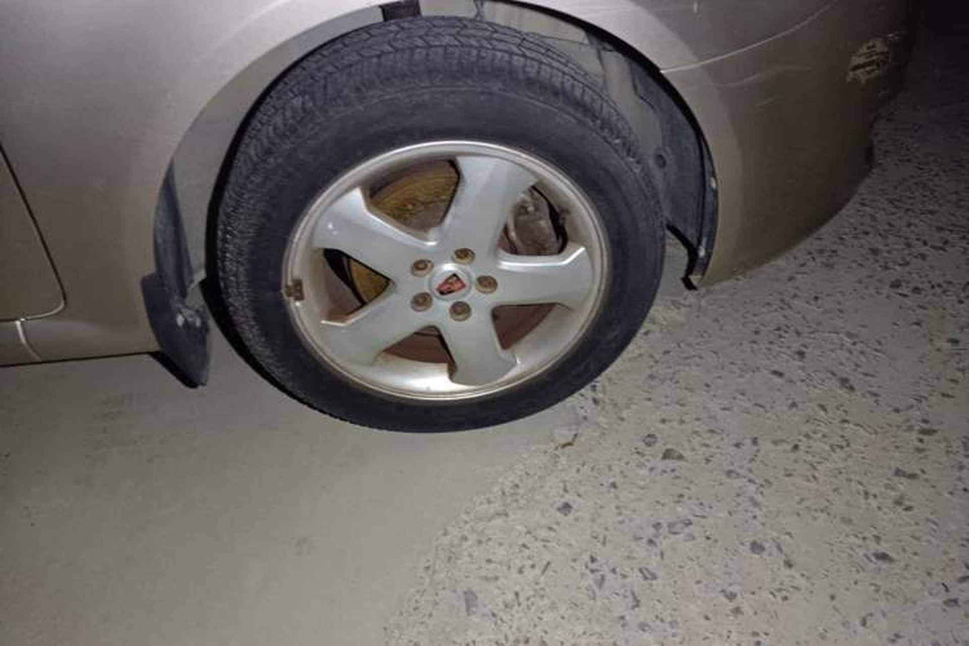 Used Roewe 350 2013 350C 1.5L Manual Swift Edition Right Front Wheel Hub